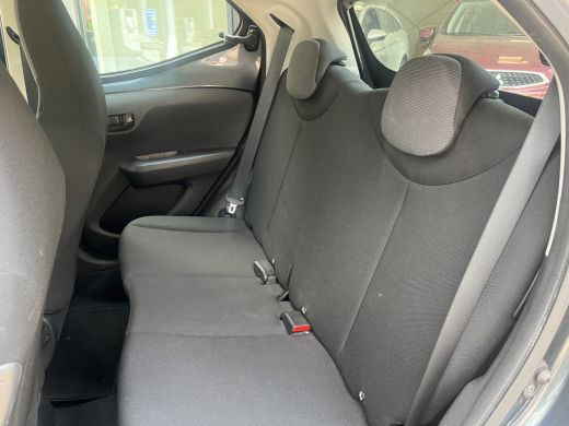 Toyota Aygo 1.0 VVT-i x-fun Staat in De Krim ActivLease financial lease