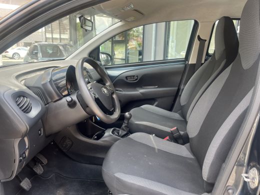 Toyota Aygo 1.0 VVT-i x-fun Staat in De Krim ActivLease financial lease