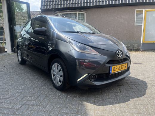 Toyota Aygo 1.0 VVT-i x-fun Staat in De Krim ActivLease financial lease