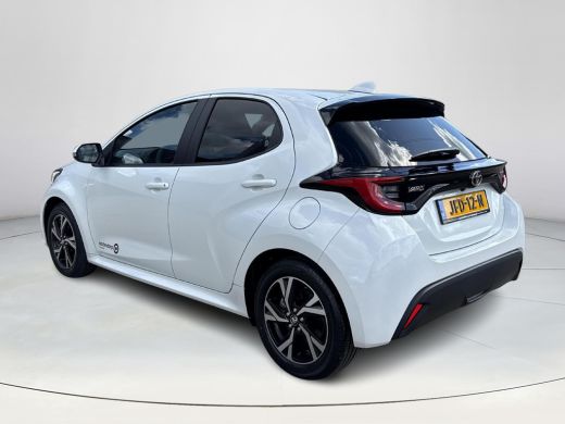 Toyota Yaris 1.5 Hybrid 115 Dynamic **KEYLESS/ ADAPTIEF CRUISE CONTROL/ NAVIGATIE/ APPLE CARPLAY** ActivLease financial lease