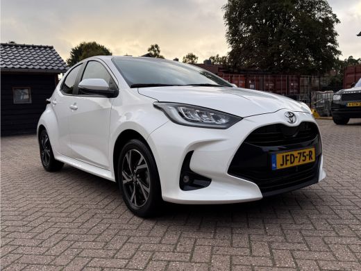 Toyota Yaris 1.5 Hybrid 115 First Edition - Apple Carplay, Airco, Achteruitrijcamera, Adap. Cruise! ActivLease financial lease