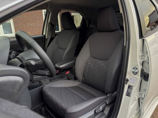 Toyota Yaris 1.5 Hybrid 115 First Edition - Apple Carplay, Airco, Achteruitrijcamera, Adap. Cruise! ActivLease financial lease