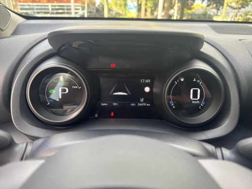 Toyota Yaris 1.5 Hybrid Tech Edition | 06-10141018 Voor meer informatie ActivLease financial lease