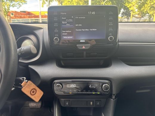 Toyota Yaris 1.5 Hybrid Tech Edition | 06-10141018 Voor meer informatie ActivLease financial lease