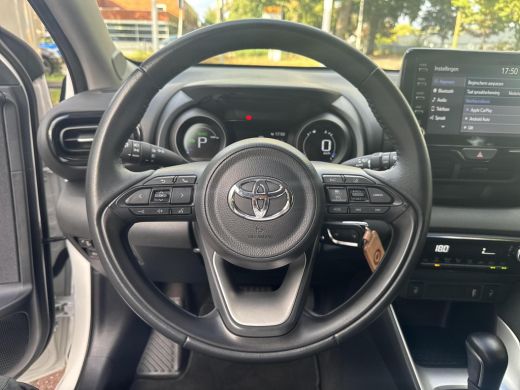 Toyota Yaris 1.5 Hybrid Tech Edition | 06-10141018 Voor meer informatie ActivLease financial lease