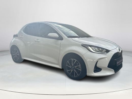 Toyota Yaris 1.5 Hybrid Tech Edition | 06-10141018 Voor meer informatie ActivLease financial lease