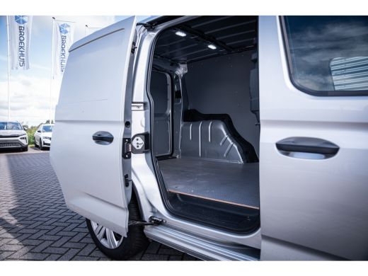 Volkswagen Caddy Comfort AUTOMAAT - BETIMMERING - NAVI BY APP ActivLease financial lease