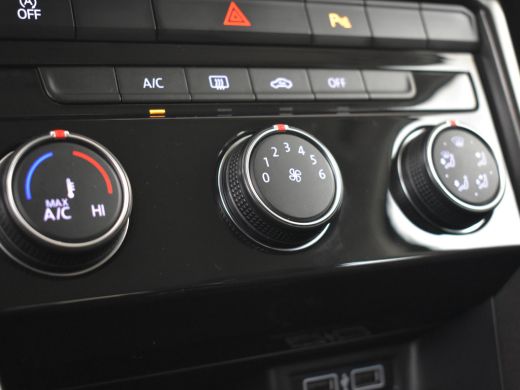 Volkswagen T-Roc 1.0 TSI Style Business 116pk | Apple Carplay Android Auto | Cruise control adaptief | Navigatie F... ActivLease financial lease