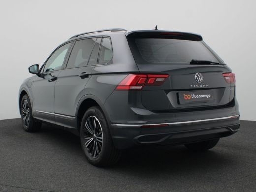 Volkswagen Tiguan 1.4 TSI e-hybrid Life Business 245PK DSG Led koplampen, adaptive cruise met travel assist, side a... ActivLease financial lease