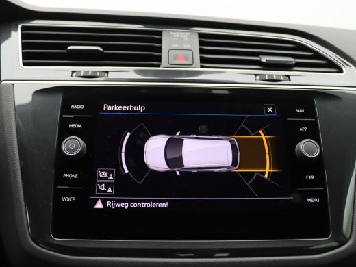 Volkswagen Tiguan 1.4 TSI e-hybrid Life Business 245PK DSG Led koplampen, adaptive cruise met travel assist, side a... ActivLease financial lease