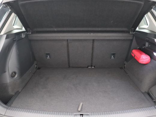 Volkswagen Tiguan 1.4 TSI e-hybrid Life Business 245PK DSG Led koplampen, adaptive cruise met travel assist, side a... ActivLease financial lease