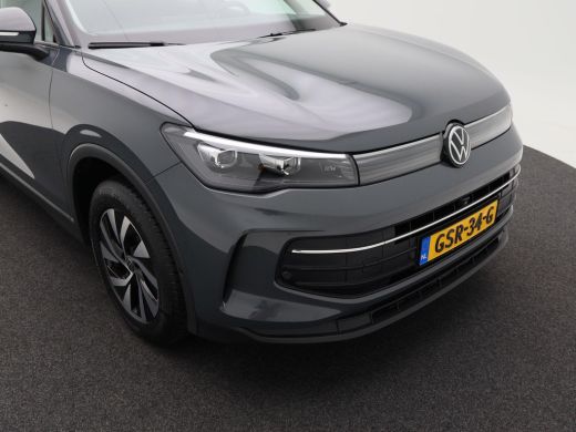 Volkswagen Tiguan 1.5 eHybrid 205 Pk Life Edition | 360° Camera | Panorama Dak | Carplay | Elektrische Stoelen | Pa... ActivLease financial lease