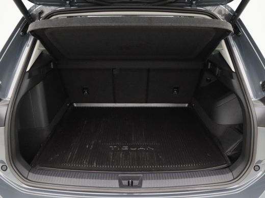 Volkswagen Tiguan 1.5 eHybrid 205 Pk Life Edition | 360° Camera | Panorama Dak | Carplay | Elektrische Stoelen | Pa... ActivLease financial lease