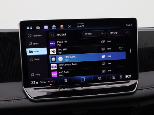 Volkswagen Tiguan 1.5 eHybrid 205 Pk Life Edition | 360° Camera | Panorama Dak | Carplay | Elektrische Stoelen | Pa... ActivLease financial lease