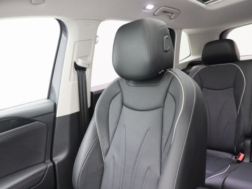 Volkswagen Tiguan 1.5 eHybrid 205 Pk Life Edition | 360° Camera | Panorama Dak | Carplay | Elektrische Stoelen | Pa... ActivLease financial lease