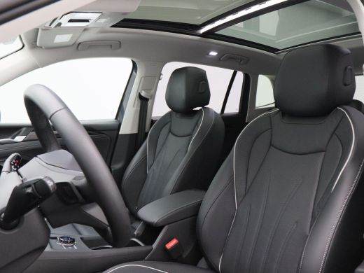 Volkswagen Tiguan 1.5 eHybrid 205 Pk Life Edition | 360° Camera | Panorama Dak | Carplay | Elektrische Stoelen | Pa... ActivLease financial lease