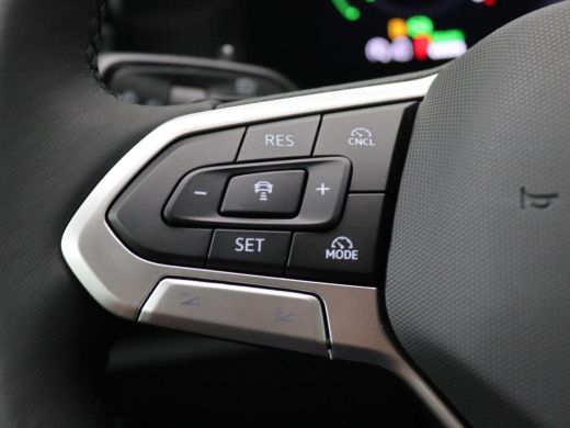 Volkswagen Tiguan 1.5 eHybrid Life Edition 204PK DSG Achteruitrijcamera, Adaptieve Cruise Controle, Navi via Apple ... ActivLease financial lease