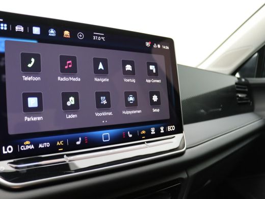 Volkswagen Tiguan 1.5 eHybrid Life Edition 204PK DSG Achteruitrijcamera, Adaptieve Cruise Controle, Navi via Apple ... ActivLease financial lease