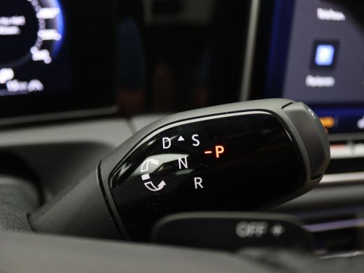 Volkswagen Tiguan 1.5 eHybrid R-Line Edition 272PK DSG Trekhaak, Pano-Schuifdak, Adaptieve Cruise Controle, Achteru... ActivLease financial lease