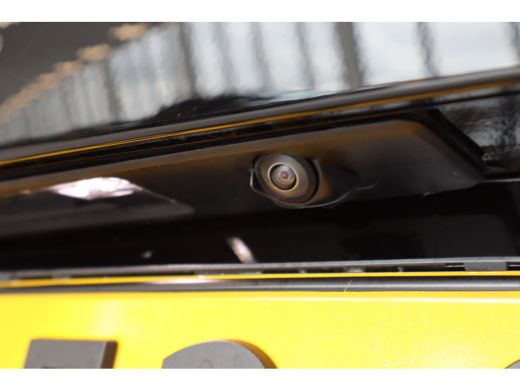 Volvo  V60 B4 197PK Momentum Business | Panoramadak | Adap Cruise | Camera | Park Assist | Carplay ActivLease financial lease