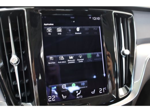 Volvo  V60 B4 197PK Momentum Business | Panoramadak | Adap Cruise | Camera | Park Assist | Carplay ActivLease financial lease