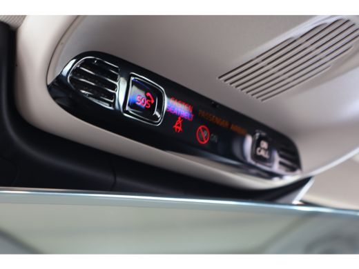 Volvo  V60 B4 197PK Momentum Business | Panoramadak | Adap Cruise | Camera | Park Assist | Carplay ActivLease financial lease