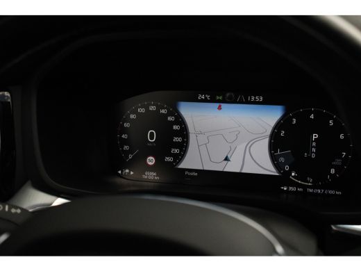 Volvo  XC60 2.0 T5 Momentum Pro | Standkachel | Adaptive Cruise | Pilot Assist | Camera | Keyless Entry | Sto... ActivLease financial lease