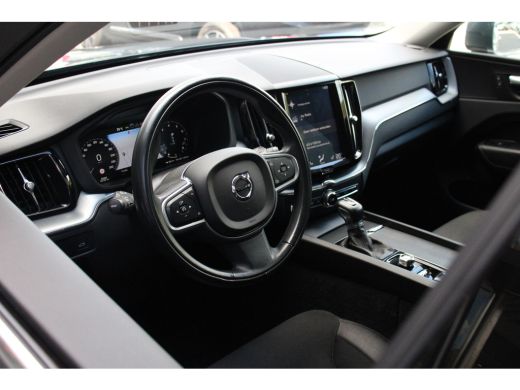 Volvo  XC60 2.0 T5 Momentum Pro | Standkachel | Adaptive Cruise | Pilot Assist | Camera | Keyless Entry | Sto... ActivLease financial lease
