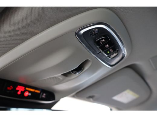 Volvo  XC60 B5 250PK Momentum Exclusive | 360º | HK Audio | panoramadak | Black Pack | Adap Cruise | Head-Up ActivLease financial lease