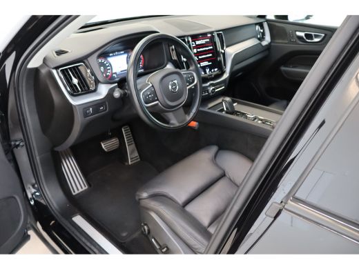 Volvo  XC60 B5 250PK Momentum Exclusive | 360º | HK Audio | panoramadak | Black Pack | Adap Cruise | Head-Up ActivLease financial lease