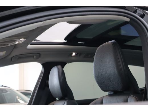 Volvo  XC60 B5 250PK Momentum Exclusive | 360º | HK Audio | panoramadak | Black Pack | Adap Cruise | Head-Up ActivLease financial lease