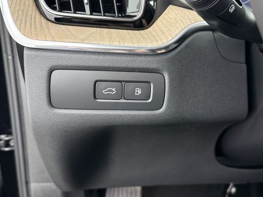 Volvo  XC60 T8 Recharge Ultra Dark | 22" | Luchtvering | Bowers & Wilkins | Getint & Gelamineerd glas | Alarm... ActivLease financial lease