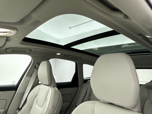 Volvo  XC60 T8 Recharge Ultra Dark | 22" | Luchtvering | Heico Spacers & Diffusor | Heico Selected Level | 36... ActivLease financial lease