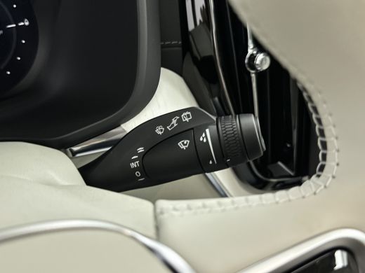 Volvo  XC60 T8 Recharge Ultra Dark | 22" | Luchtvering | Heico Spacers & Diffusor | Heico Selected Level | 36... ActivLease financial lease