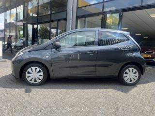 Toyota Aygo 1.0 VVT-i x-fun Staat in De Krim
