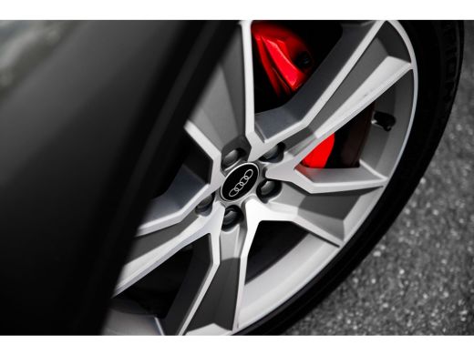 Audi Q5 55 TFSI e quattro Competition | Leder | Trekhaak | City | Tour | ActivLease financial lease