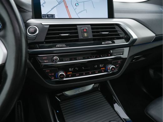 BMW X3 xDrive30e M-Sportpack Business Edition Plus (INCL-BTW) *PANO | LUXURY-LEATHER | FULL-LED | DIGI-C... ActivLease financial lease