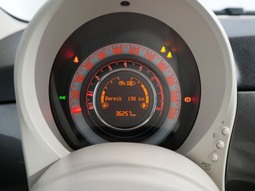 Fiat 500 1.0 70PK HYBRID DOLCEVITA AIRCO / 15"LMV / CRUISECONTROL / APPLE-ANDROID AUTO / PANO.DAK / LEDER ... ActivLease financial lease