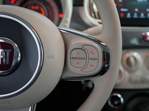 Fiat 500 1.0 70PK HYBRID DOLCEVITA AIRCO / 15"LMV / CRUISECONTROL / APPLE-ANDROID AUTO / PANO.DAK / LEDER ... ActivLease financial lease