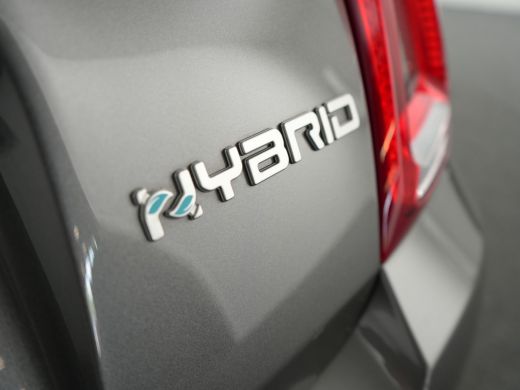 Fiat 500 1.0 70PK HYBRID DOLCEVITA AIRCO / 15"LMV / CRUISECONTROL / APPLE-ANDROID AUTO / PANO.DAK / LEDER ... ActivLease financial lease