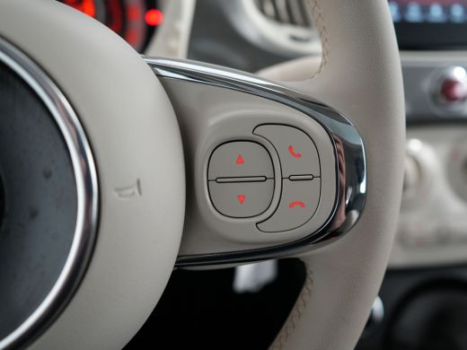 Fiat 500 1.0 70PK HYBRID DOLCEVITA AIRCO / 15"LMV / CRUISECONTROL / APPLE-ANDROID AUTO / PANO.DAK / LEDER ... ActivLease financial lease