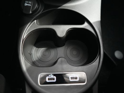 Fiat 500 1.0 70PK HYBRID DOLCEVITA AIRCO / 15"LMV / CRUISECONTROL / APPLE-ANDROID AUTO / PANO.DAK / LEDER ... ActivLease financial lease