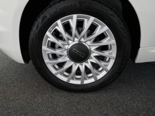 Fiat 500C 1.0 70 PKHYBRID DOLCEVITA AIRCO / PDC / 16"LMV / CRUISECONTROL / LEDER / APPLE-ANDROID CARPLAY / DAB ActivLease financial lease