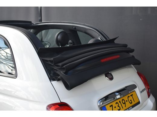 Fiat 500C 1.0 Hybrid Dolcevita Finale | AllSeason-banden | Navigatie by App | Parkeersensoren | 15"LMV | Cr... ActivLease financial lease