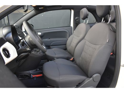 Fiat 500C 1.0 Hybrid Dolcevita Finale | AllSeason-banden | Navigatie by App | Parkeersensoren | 15"LMV | Cr... ActivLease financial lease