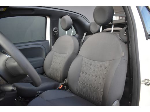 Fiat 500C 1.0 Hybrid Dolcevita Finale | AllSeason-banden | Navigatie by App | Parkeersensoren | 15"LMV | Cr... ActivLease financial lease