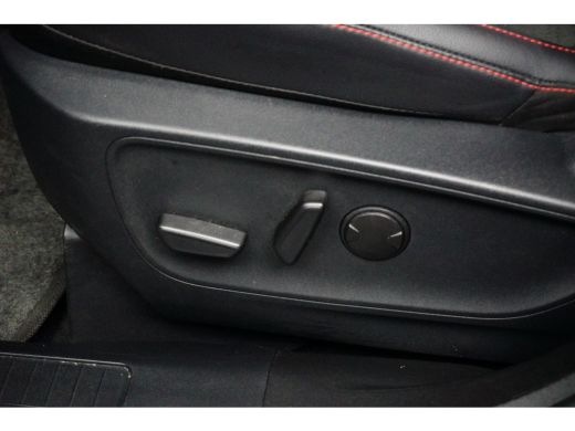 Ford Kuga 2.5 PHEV ST-Line X | Adapt. Cruise | B&O audio | Elektr. Klep | Half Leder | Camera Voor + Achter... ActivLease financial lease