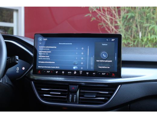 Ford Kuga 2.5 PHEV Titanium | Adapt. Cruise | Pano | LED | Apple Carplay | Blis | Stoel- stuuverw. | 18'' ActivLease financial lease