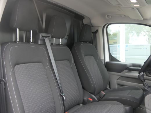 Ford Transit Custom 320 2.0 TDCI 136pk L2H1 Trend | Navigatie | Laadruimte Pakket | LED Koplampen | AGM Accu | ActivLease financial lease