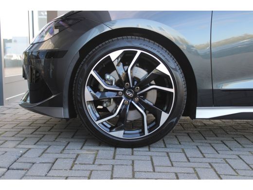 Hyundai IONIQ 6 Connect 77.4 kWh | Elektr. Stoelen | Elektr. Achterklep | Navigatie | Stuur/Stoelverwarming | Ach... ActivLease financial lease